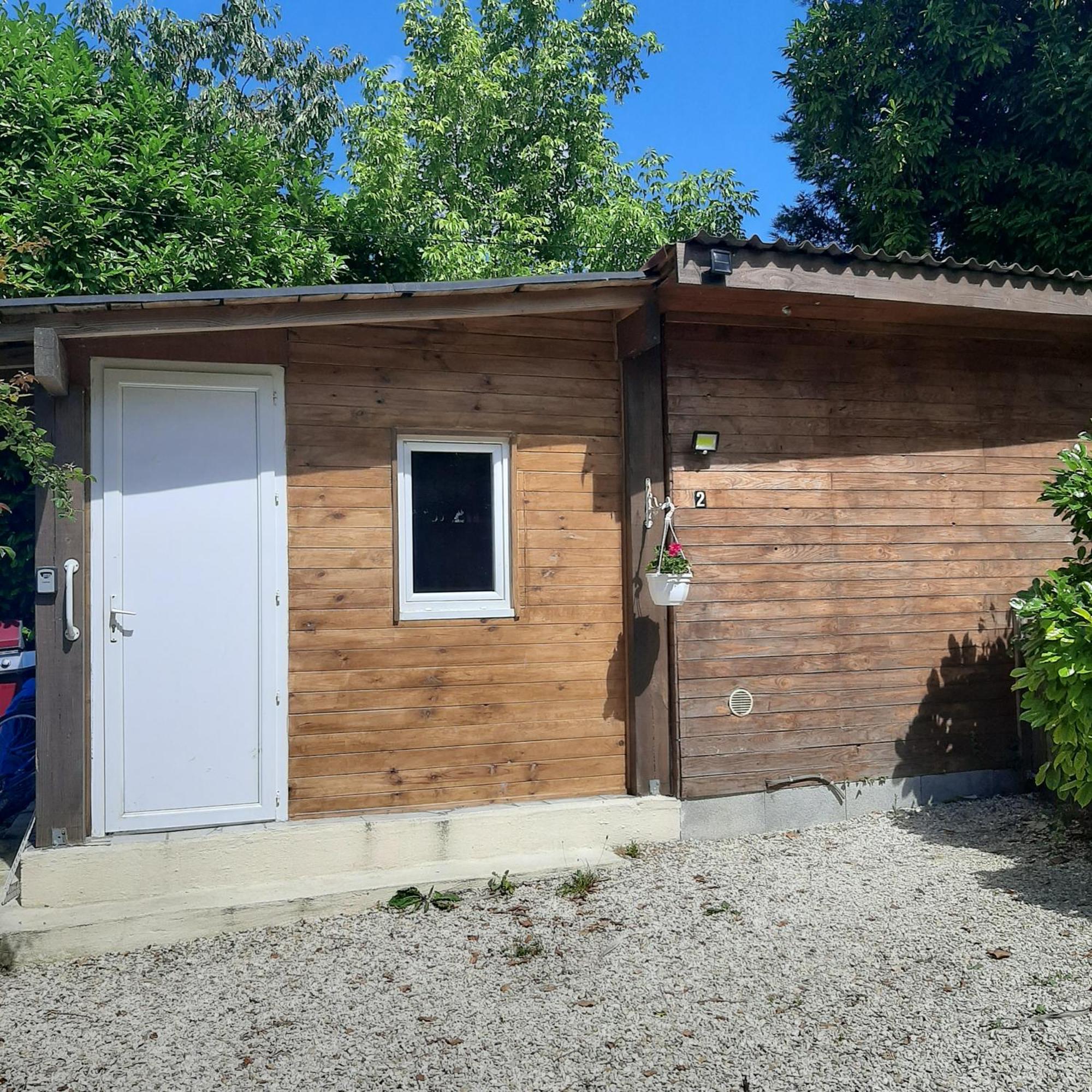 Villa Holiday Chalet 2 Set In Country Side à Bouteilles-Saint-Sébastien Extérieur photo